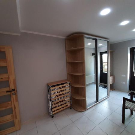 Апартаменты С Террасой И Гаражом Odessa Extérieur photo