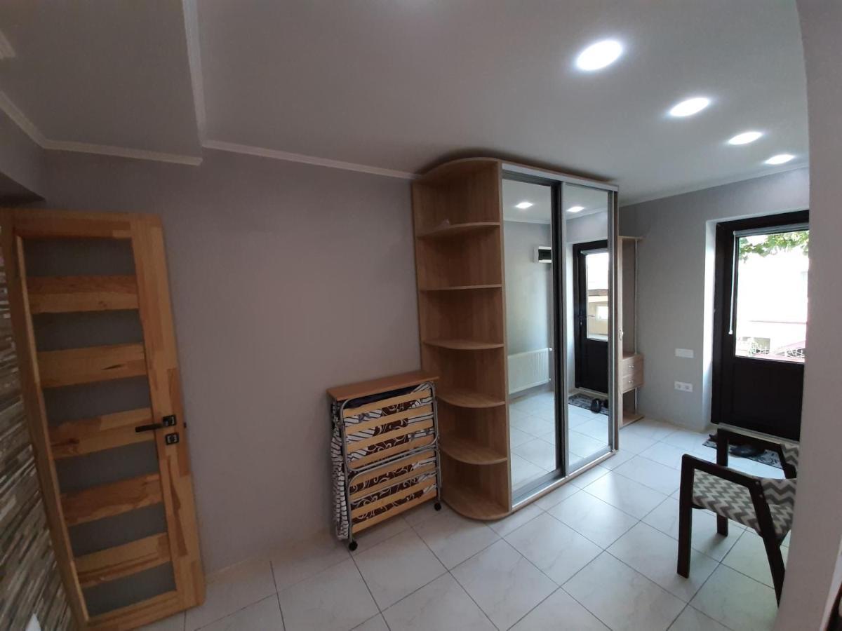 Апартаменты С Террасой И Гаражом Odessa Extérieur photo